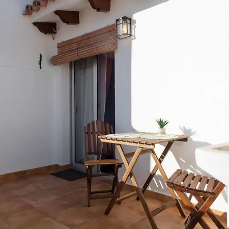 Casa En Con Terraza En El Centro Historico * 德尼亚