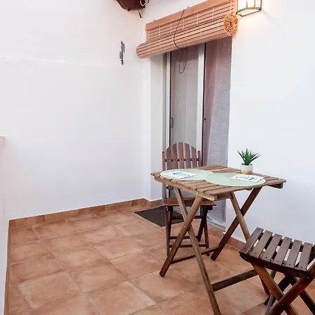 Casa En Con Terraza En El Centro Historico * Dénia